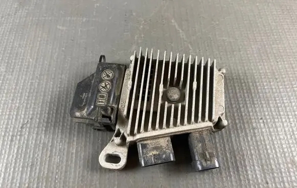 Peugeot 208 II Battery control module 9837559480