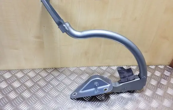 Peugeot 508 Tailgate/trunk/boot hinge