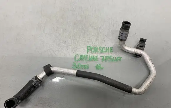 Porsche Cayenne (92A) Engine coolant pipe/hose