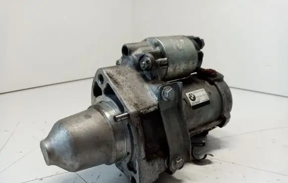 BMW 7 F01 F02 F03 F04 Starter motor 7556131 12417556131