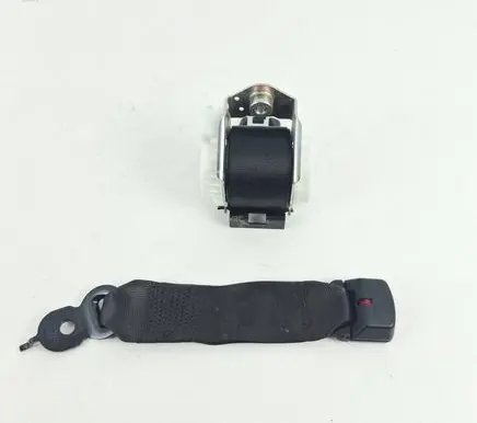 BMW 6 F06 Gran coupe Rear seatbelt 34036732 031114 724836