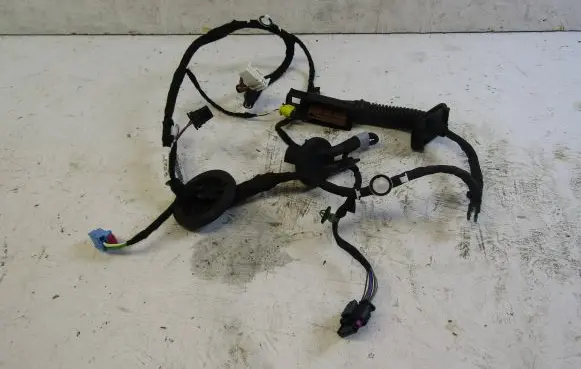 Audi Q7 4M Front door wiring loom 4M0971030KM