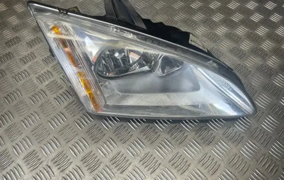 Ford Focus Headlight/headlamp 4M51-13099-AD