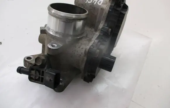 KIA Sportage Throttle valve 284622U000 D4FE