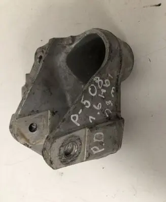 Peugeot 508 Engine mounting bracket 9647646380