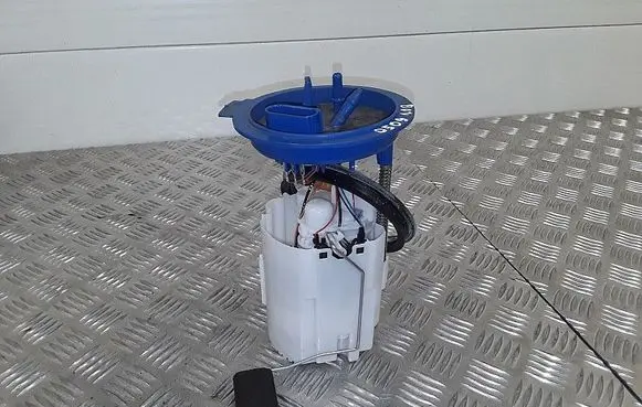 Fuel injection high pressure pump