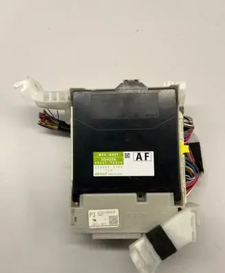Lexus CT 200H Central body control module 8922176030 2380003380