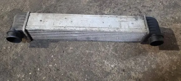 BMW 5 E39 Intercooler radiator 17512247359