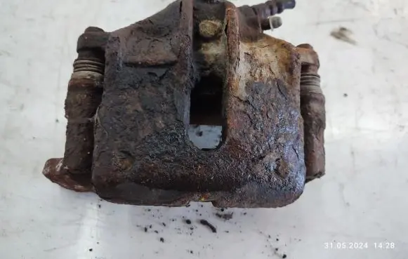Renault Scenic I Front brake caliper