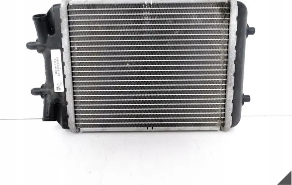Audi RS7 C7 Coolant radiator 8K0121212C