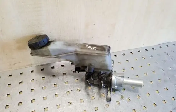 Nissan X-Trail T31 Master brake cylinder 0204223192