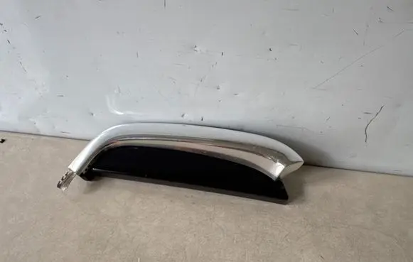 Maserati Ghibli (C) pillar trim 670023099