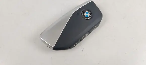 BMW 5 G60 G61 Ignition key/card 5B3E8B6