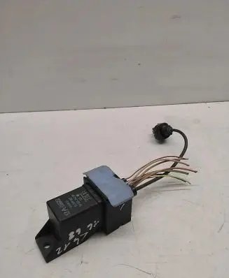 Citroen C4 II Glow plug pre-heat relay 51299065