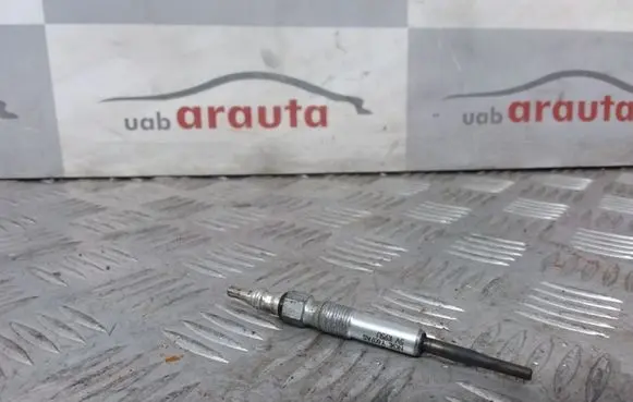 Volkswagen Touran I Glow plug Y607AS K95U