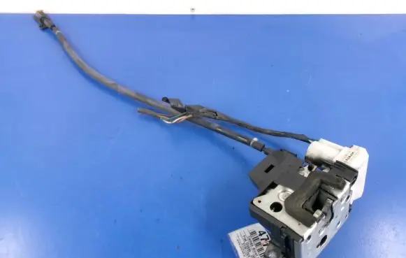 Fiat Doblo Front door lock