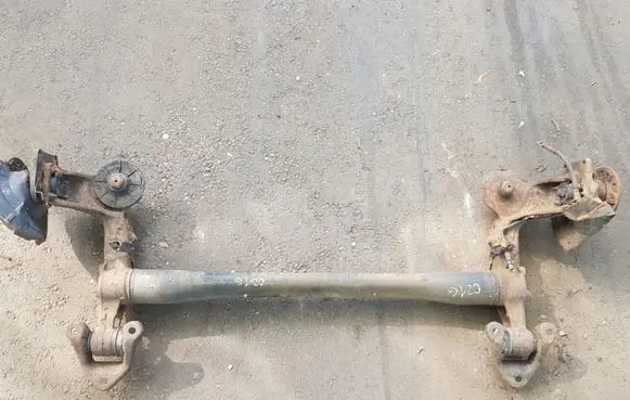 Opel Zafira A Rear axle beam 