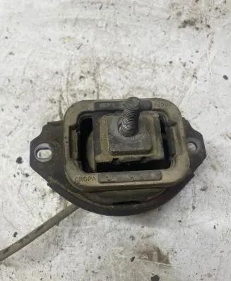 Land Rover Range Rover Sport L320 Engine mount bracket KKB500602 L320V8D 518067121