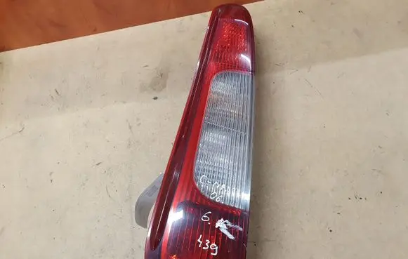 Ford Focus C-MAX Rear/tail lights 3M5113N411AA