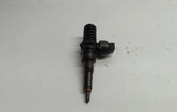 Audi A3 S3 8L Fuel injector 038130073AG