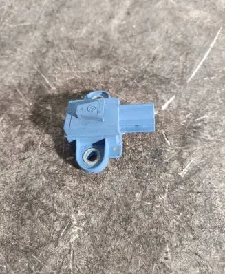 Volkswagen Golf V Airbag deployment crash/impact sensor 0232ES0ZV961