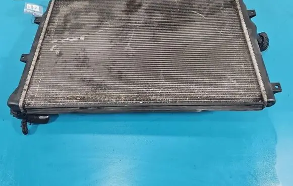 Volkswagen Touran I Coolant radiator 1K0121251EH IMPRK1555654