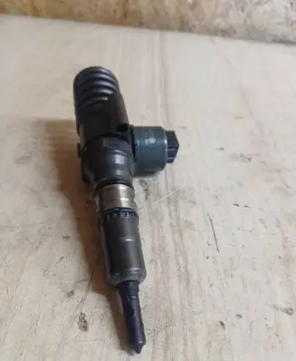 Audi A3 S3 8P Fuel injector 03G130073G