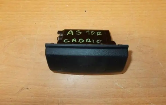 Audi A3 S3 8L Car ashtray