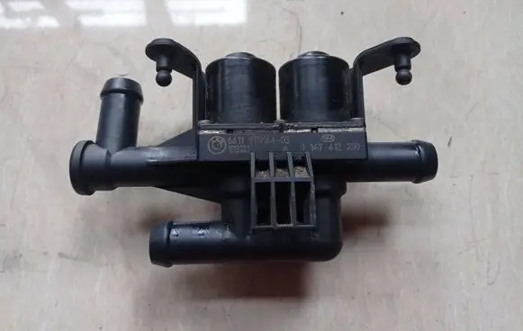 BMW 5 F10 F11 Coolant heater control valve 9119164