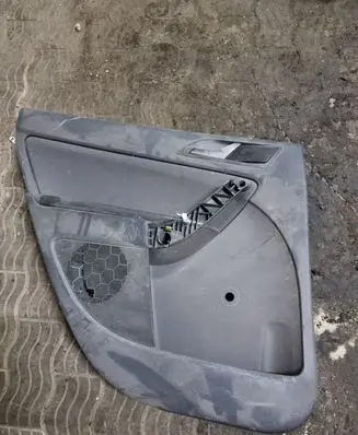 Skoda Yeti (5L) Rear door card panel trim 5L0867211