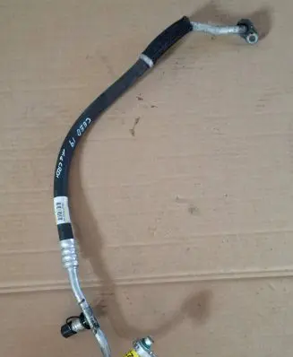 KIA Ceed Air conditioning (A/C) pipe/hose 97762J7300