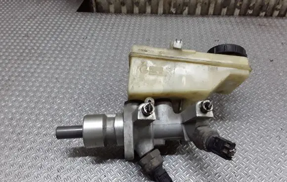 Lincoln LS Master brake cylinder 34066702