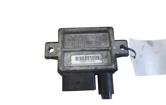 BMW 1 E81 E87 Glow plug pre-heat relay 779800006 0522120102