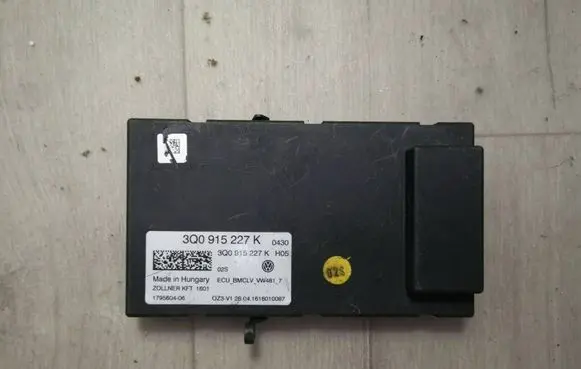 Volkswagen PASSAT B8 Other control units/modules 3Q0915227K