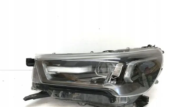 Toyota Hilux (AN120, AN130) Headlight/headlamp YP120