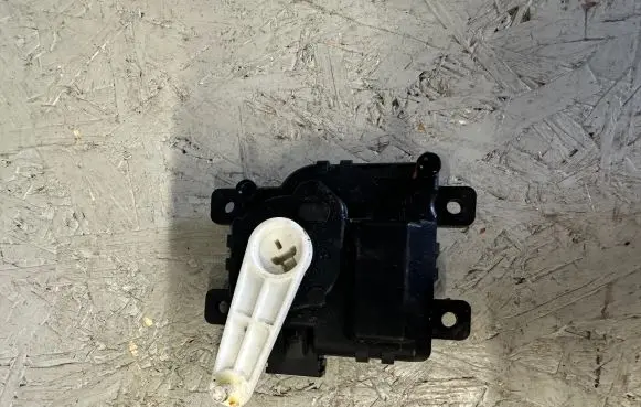 Subaru Outback (BT) Air flap motor/actuator AA1138003480 7C01N02