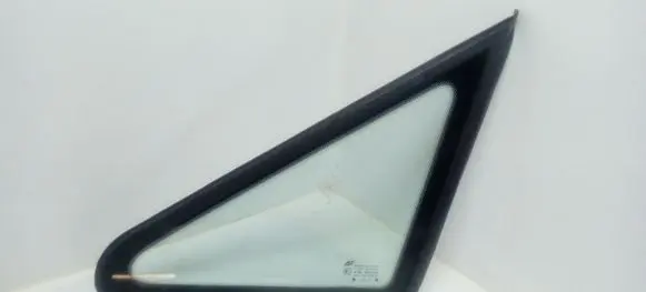 Ford Galaxy Front triangle window/glass 