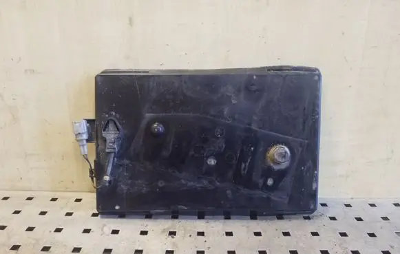 Battery tray