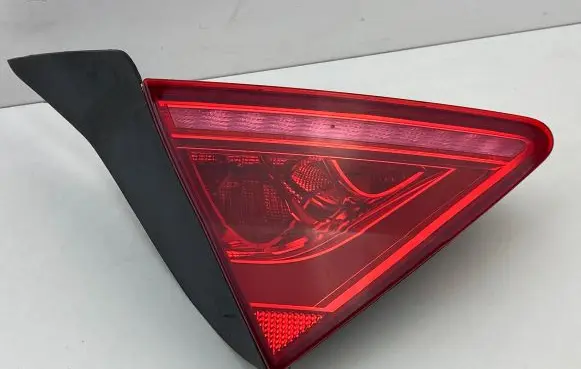 Audi A7 S7 4G Tailgate rear/tail lights 597613