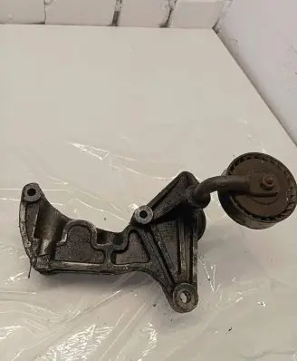 Volkswagen Transporter - Caravelle T4 Alternator belt tensioner 074903143E