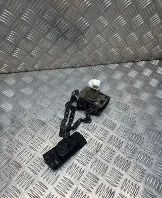 Nissan Navara D23 Spare wheel mounting bracket 