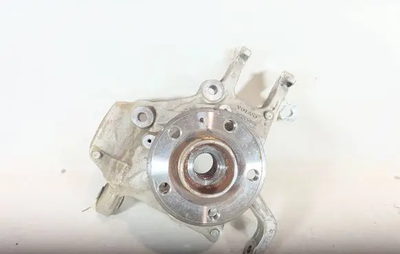Volvo XC90 Rear wheel hub 32395004