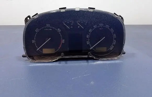 Skoda Octavia Mk1 (1U) Speedometer (instrument cluster) 1U0920841J