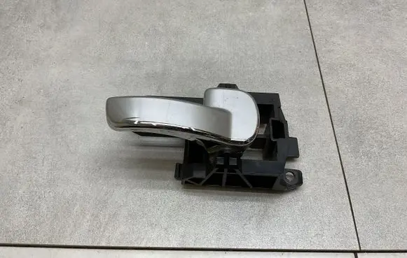 Nissan Qashqai Front door interior handle 80670JD0