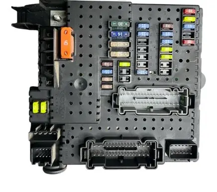 Volvo S60 Fuse module 8676391 12217799 00005096506
