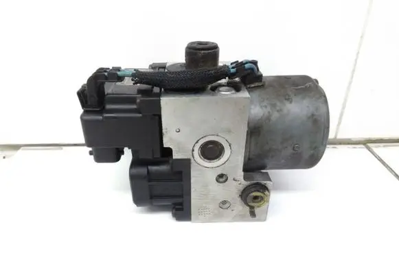 Nissan Almera ABS Pump 090121 0273004452 0901210273004452