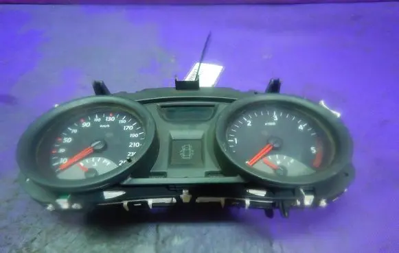 Renault Megane II Speedometer (instrument cluster) 8200399693D