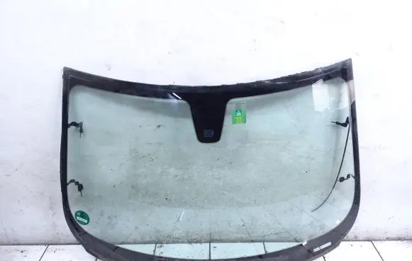 Jaguar XF X250 Front windscreen/windshield window AS1