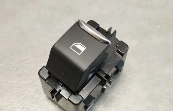 Volkswagen Amarok II Quarter vent window switch N1XT14529BAW