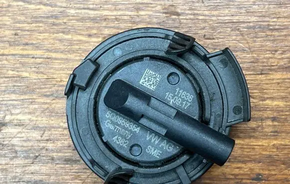 Audi TT TTS RS Mk3 8S Airbag deployment crash/impact sensor 5Q0959354 4382